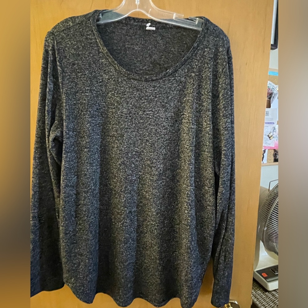 Long sleeved old navy top